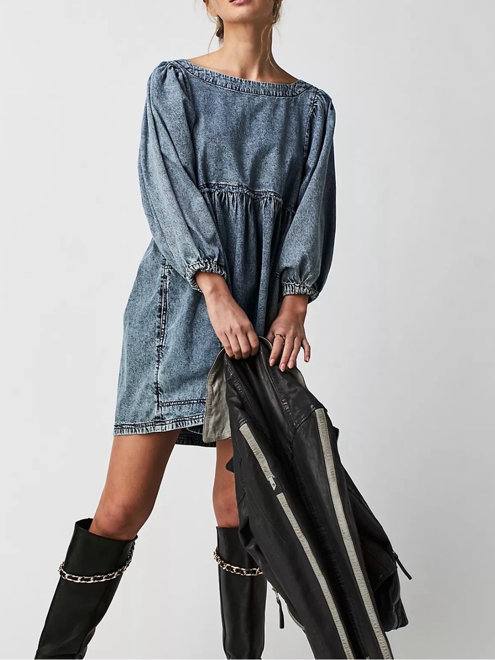 Get obsessed denim acid washed mini dress